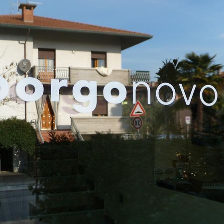 Albergo Borgonovo Badia  Buitenkant foto
